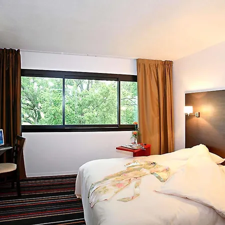 Ibis Styles Segre Hotel Exterior photo