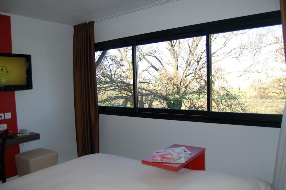 Ibis Styles Segre